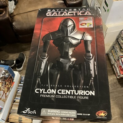 BATTLESTAR GALACTICA Battle Damaged Cylon Centurion 1/6 Figure SDCC Comic Con LE
