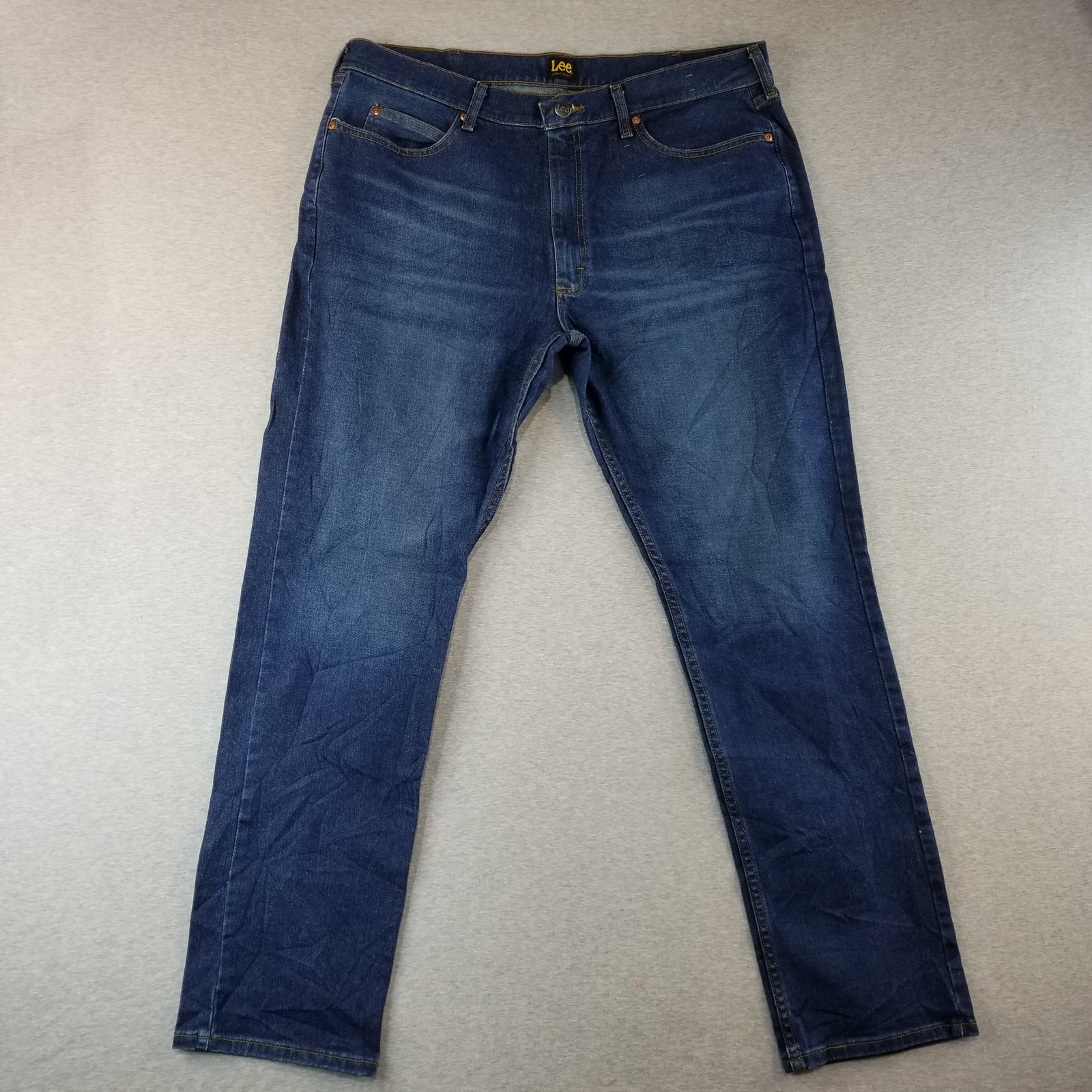 Lee Jeans Men's Sz 38x34 VTG Athletic Fit 99%Cotton Dark Wash Normcore Durable