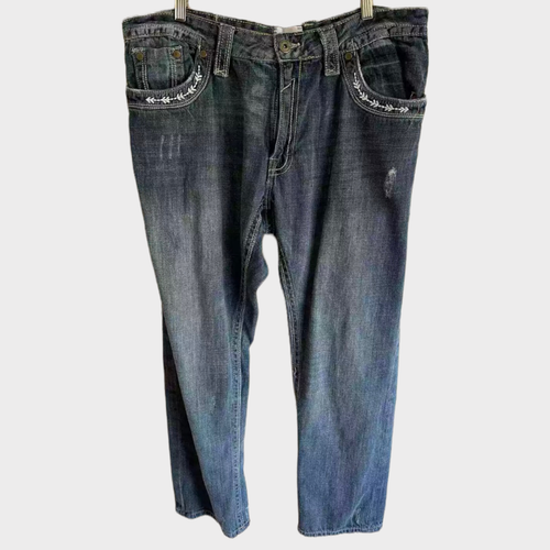 40w 32l Distressed