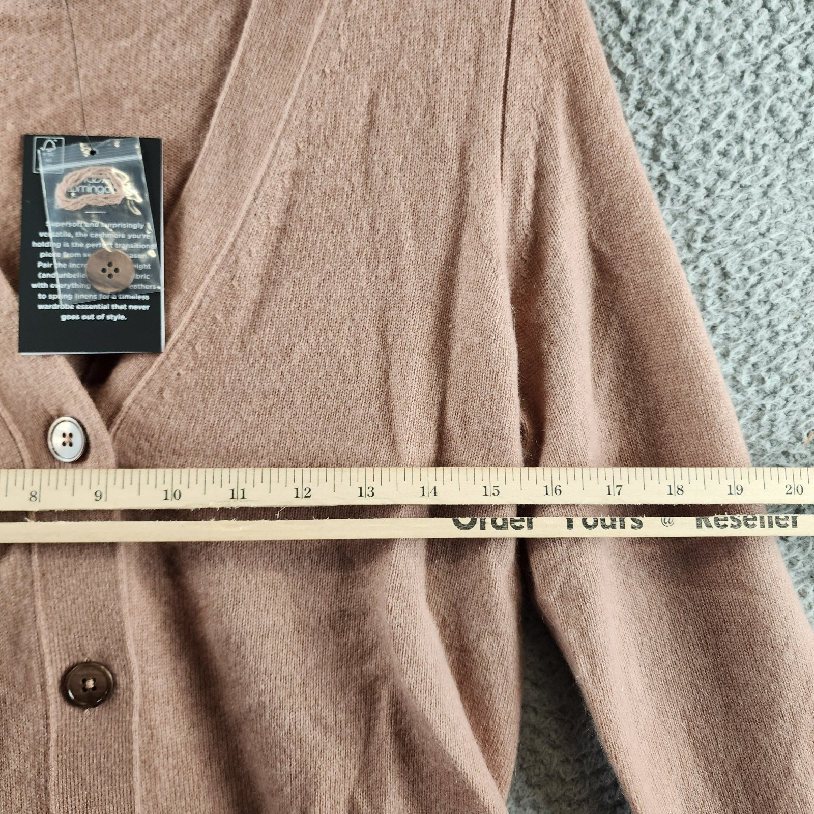 C by Bloomingdale's Cashmere Grandfather Cardigan Women's S Camel V-Neck L/S - Picture 7 of 13