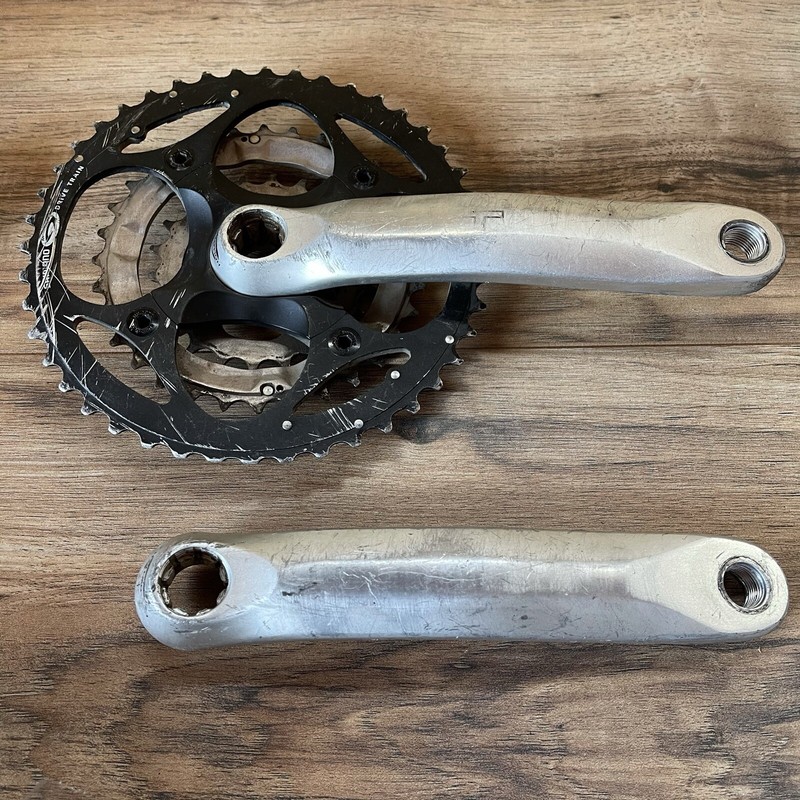 Shimano Deore XT FC-M751 175 Triple Crankset Hollowtech with 175 / 22 32 44