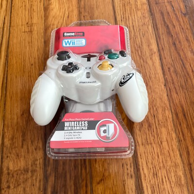 Nintendo GameCube Wii Mad Catz Micro Controller Wireless 2.4ghz Gamepad - New