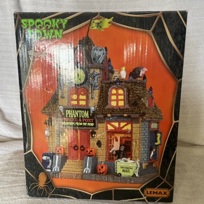 Lemax Spooky Town Phantom Parcel & Post Halloween Lighted Village House #45667