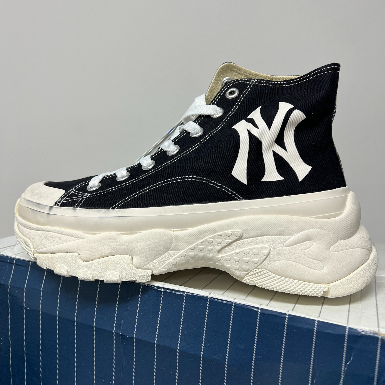 MLB KOREA NY New York Yankees CURVE RUNNER Y2K SNEAKERS ユニ