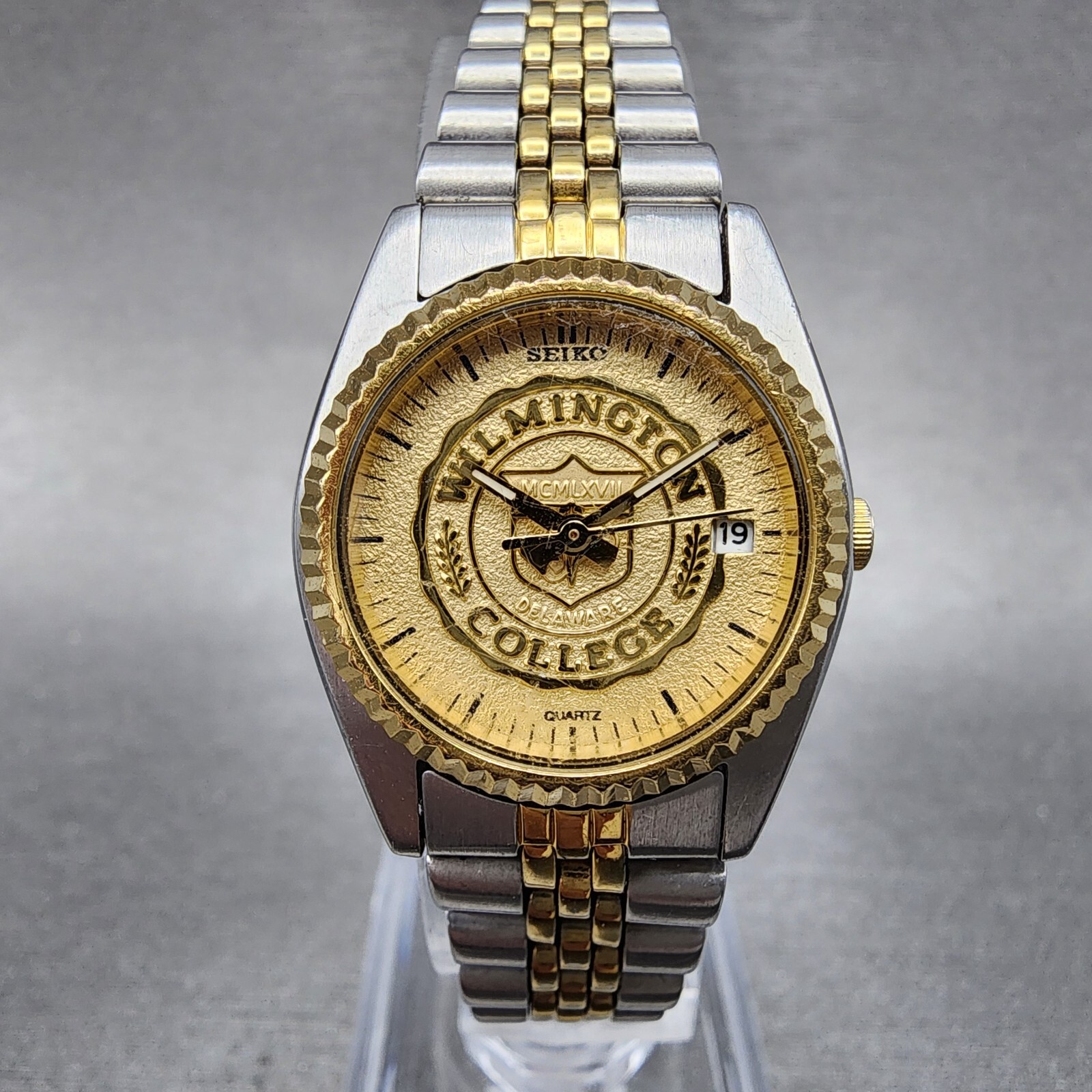 Seiko Watch Women 25mm White Dial Two Tone Daydate 7N83-0041