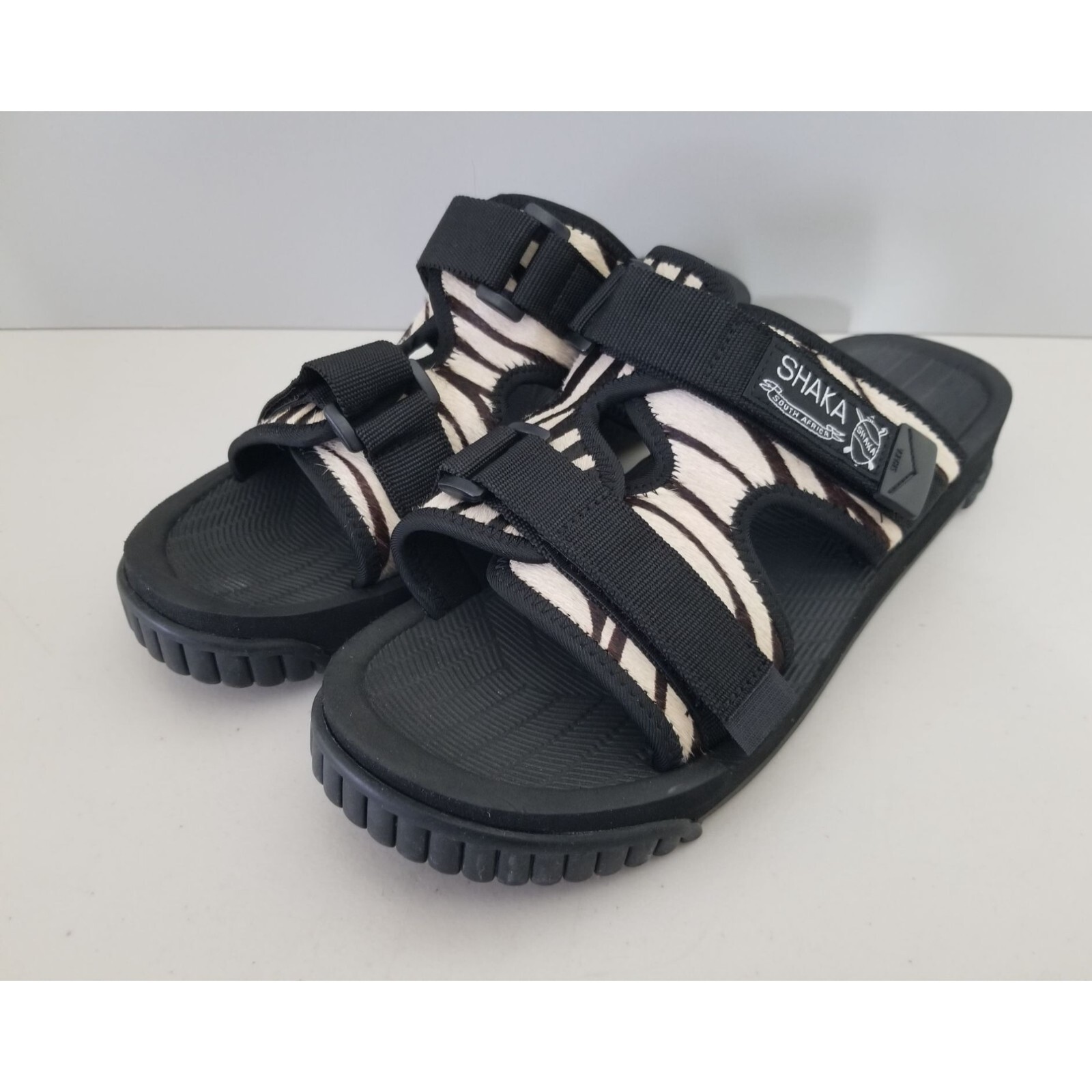Shaka Chillout Zebra Cowhair Sandals Mens Size 10 43 EUC | eBay