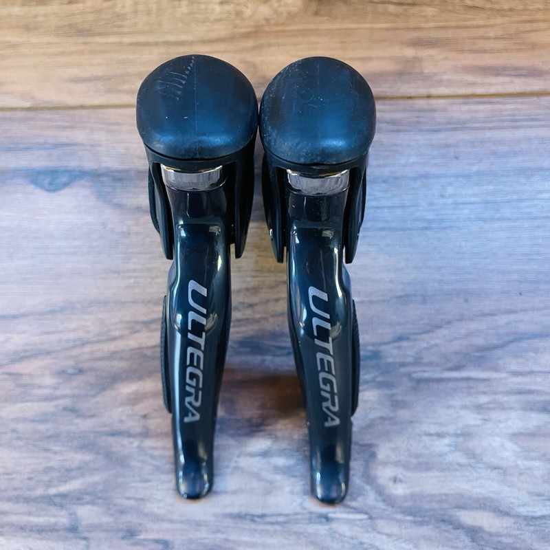 Shimano Ultegra Di2 ST-6770 2x10 Electronic Shifter Brake Levers