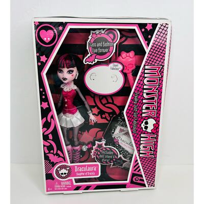 Monster High Draculaura First Wave New in Box 2009 *Slight Box Damage*