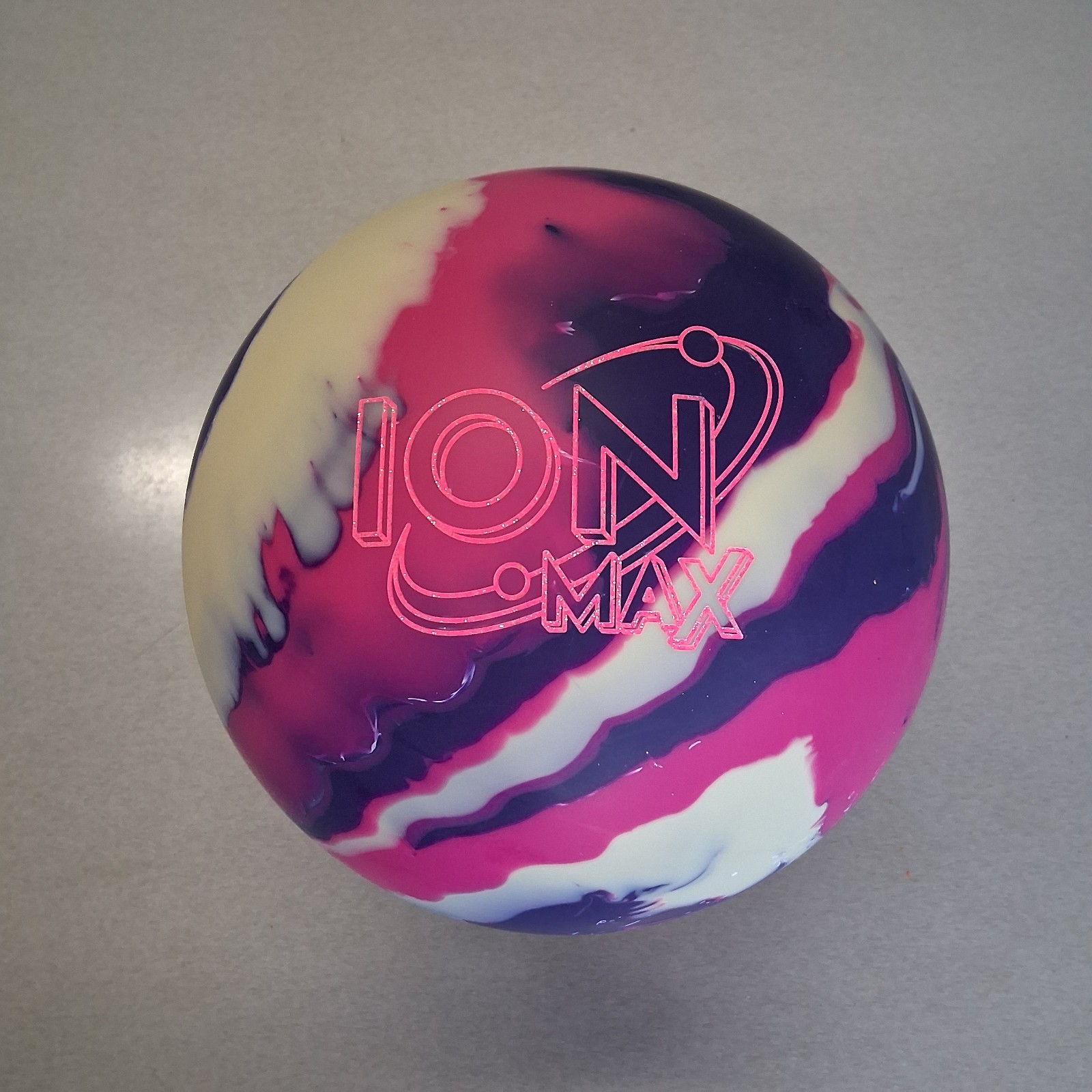ION MAX 15ポンド[storm] Storm Ion Max 1st quality MIDWEIGHT bowling ball 15 LB 12OZ