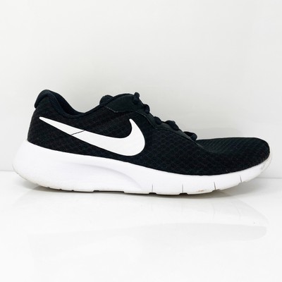 Nike Boys Tanjun 818381-011 Черные кроссовки для бега Размер 7 Y