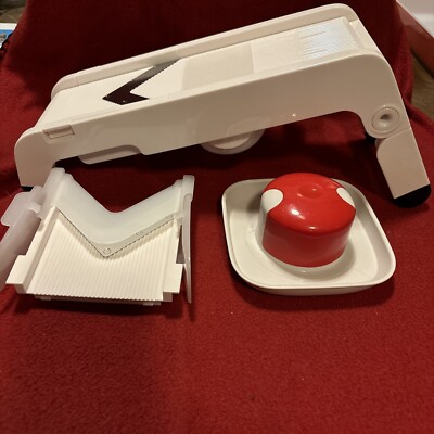 New Tupperware Mandoline Mando Chef Kitchen Time Savers 