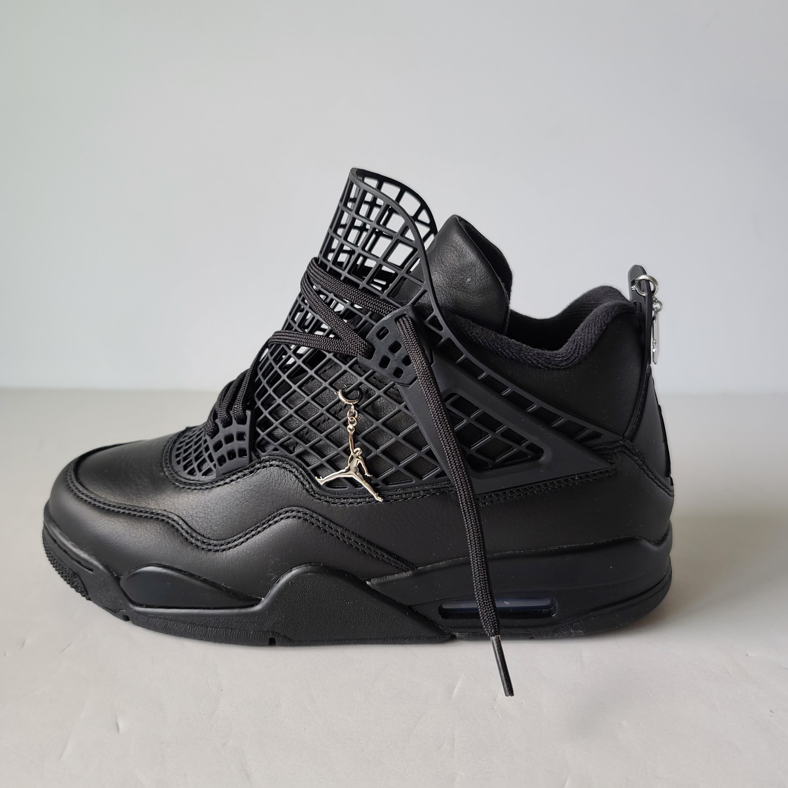 【最安値】Nike Air Jordan 4 \"Black Cat\" 27.5 新品未使用】27 5cm NIKE AIR JORDAN 4 RETRO BLACK CAT ナイキ