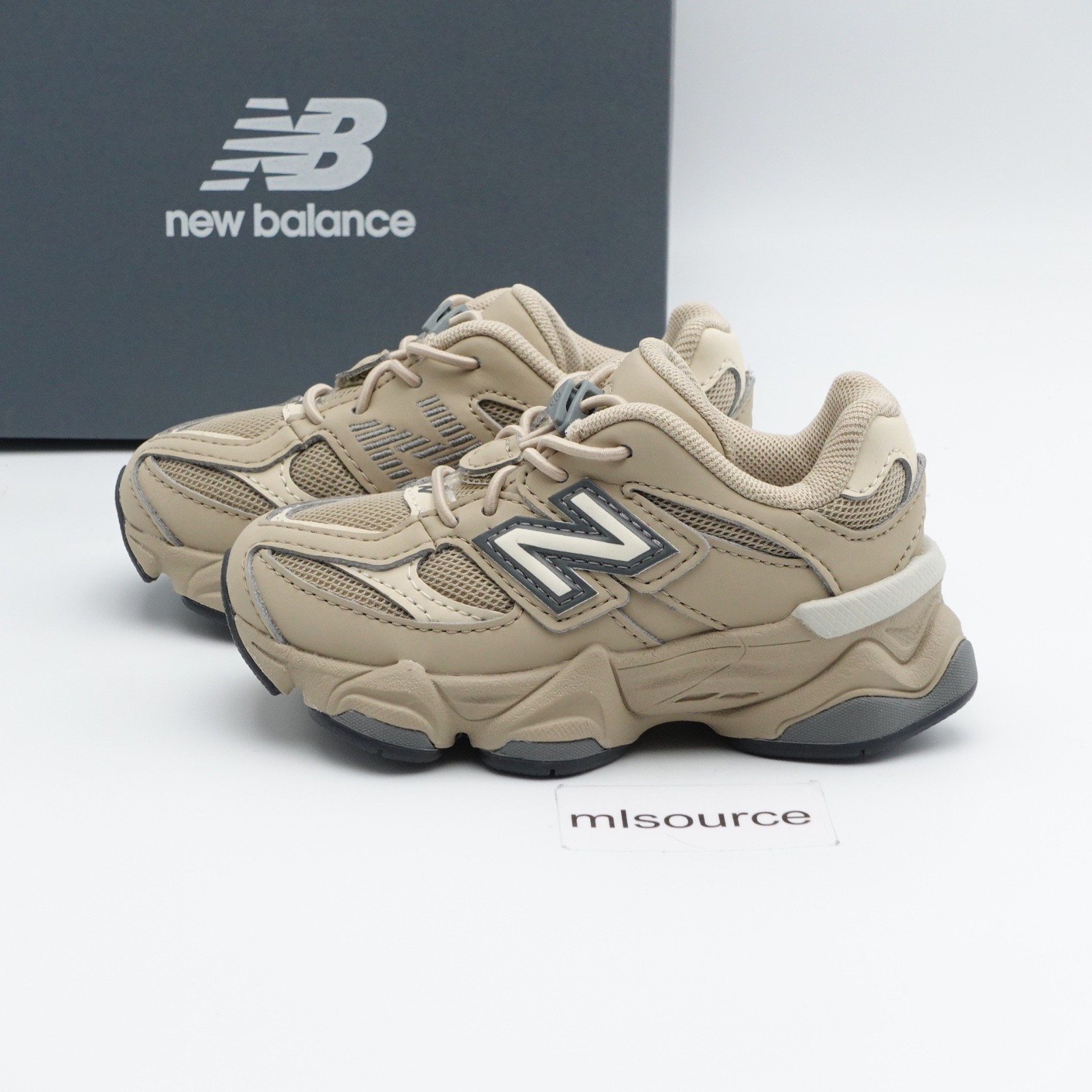 TASページ New Balance 9060 Panelled Mesh Sneakers Beige New Balance