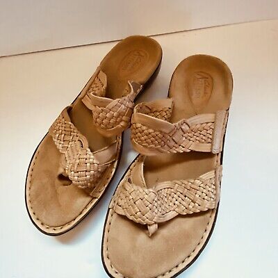 clarks artisan sandals 7