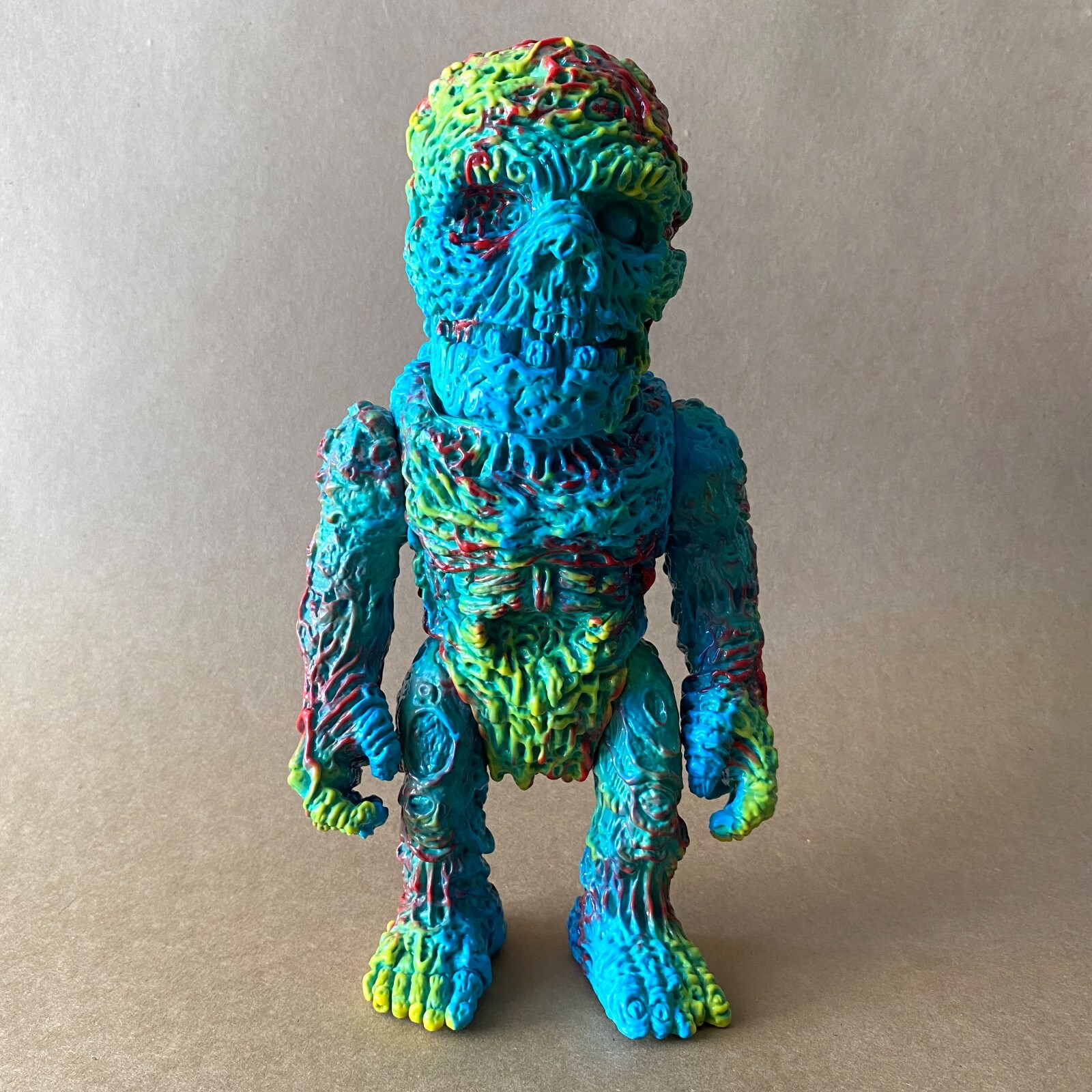 Retroband Tomb Rainbow Swirl Sofubi Designer Limited Art Toy Retroband Tomb Rainbow Swirl Sofubi Designer Limited Art Toy