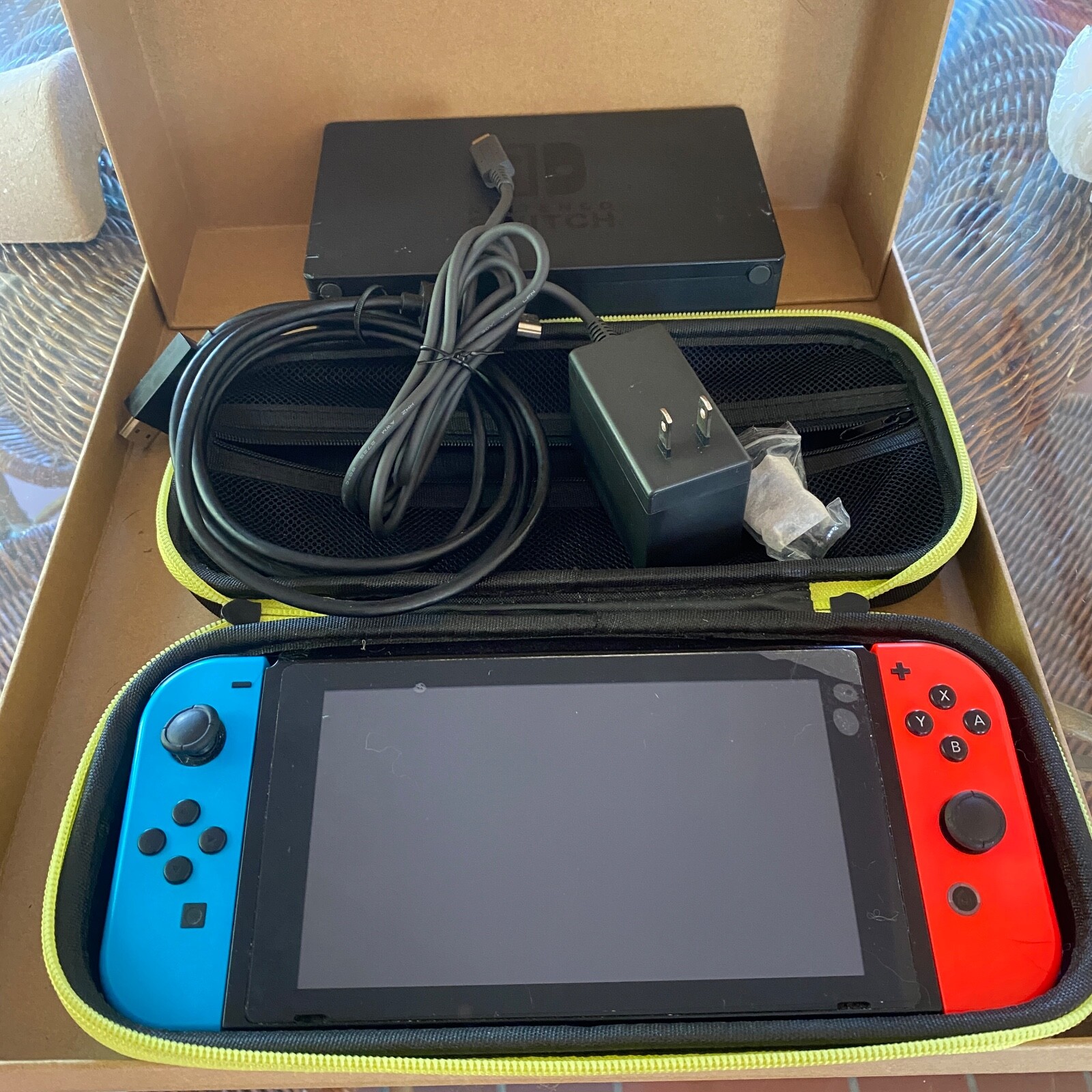 美品】Nintendo Switch 本体 HAC-001 2018年製 Nintendo HAC-001 32GB