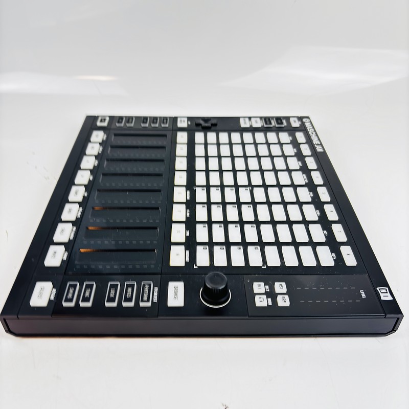 Native Instruments Maschine Jam Production and Performance