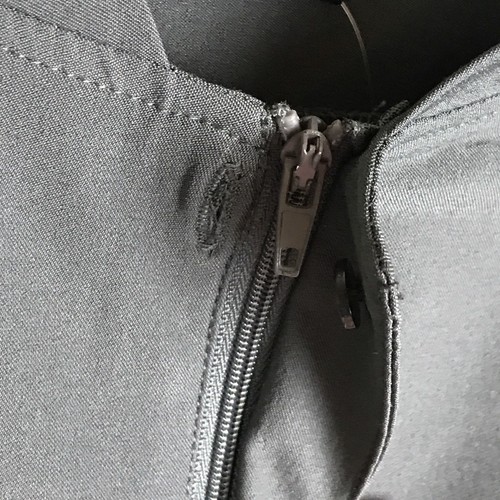 YeahBaby Men Sz M Gray Stefano Spa Uniform Top Shirt Scotchgard New *Read