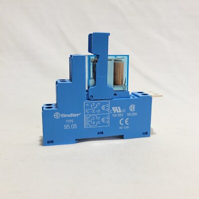 Finder 95.05 w/40.52S Relay Socket