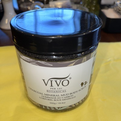 Vivo Per Lei Botanical Charcoal Mineral Mud Body Scrub 19.4 oz / 550g New