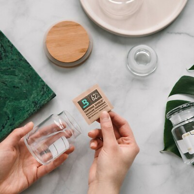 Boveda 62% RH 2-Way Humidity Control - Protects & Restores - Size 4 - 10 Count