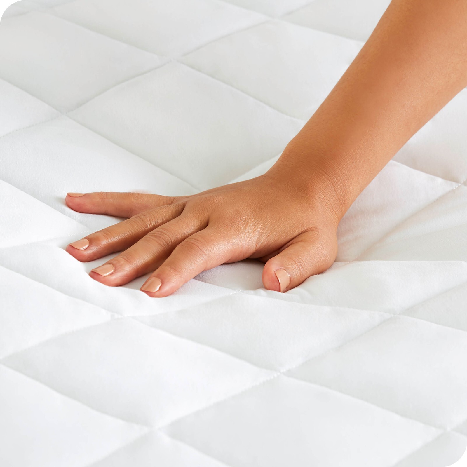 Premium Quilted Fitted Mattress Pad - Cooling Mattress Topper - Hypoallergenic