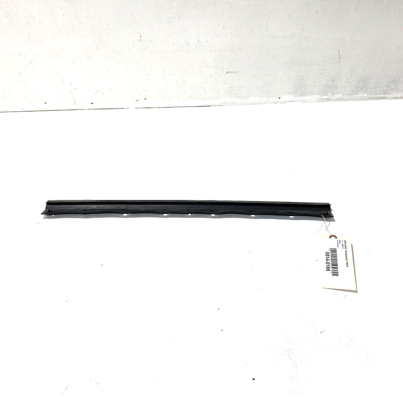 Used Tailgate Liftgate Back Door Upper Weatherstrip Seal OEM GMC Terrain 2018 - 2023