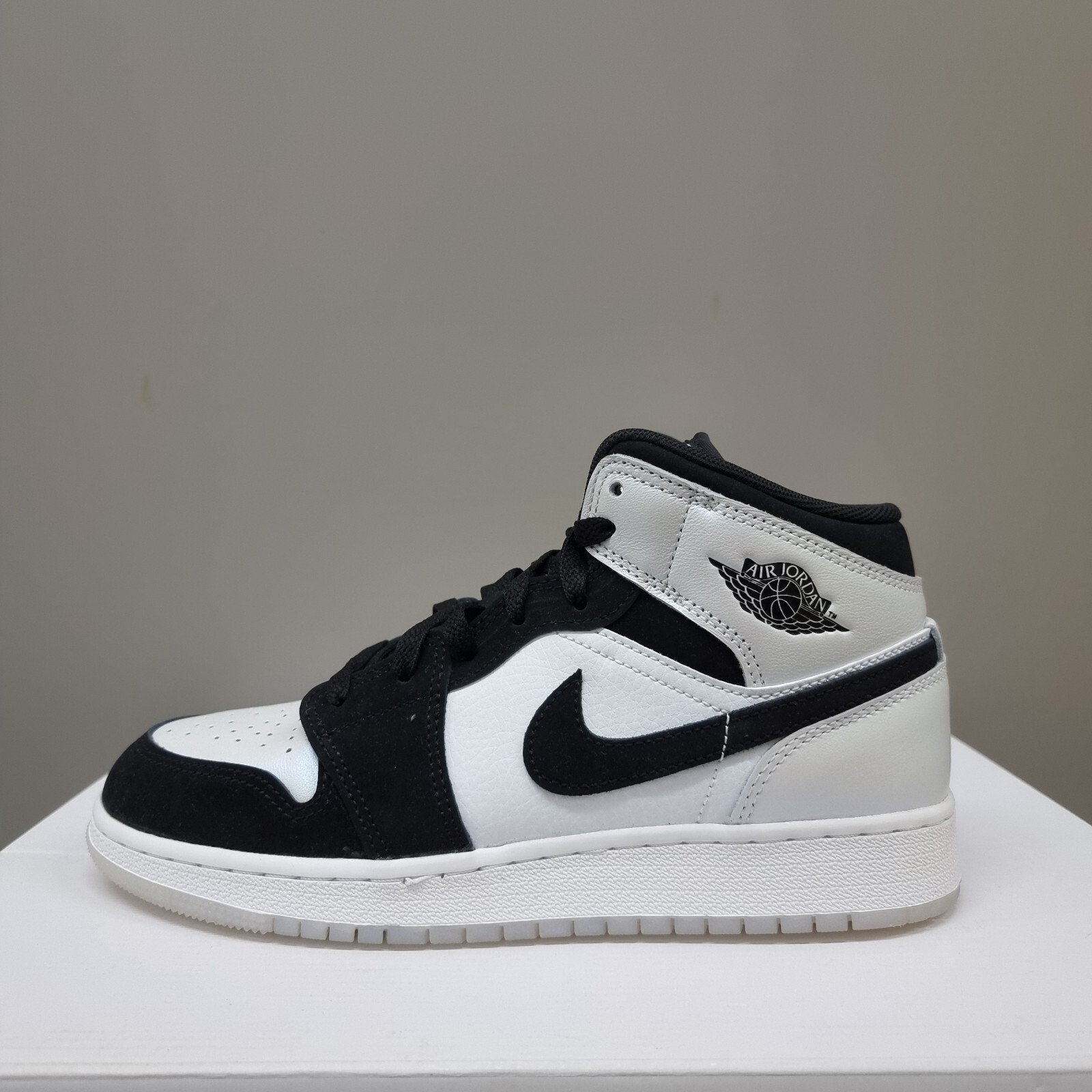 NIKE AIR JORDAN 1 MID SE (GS) 