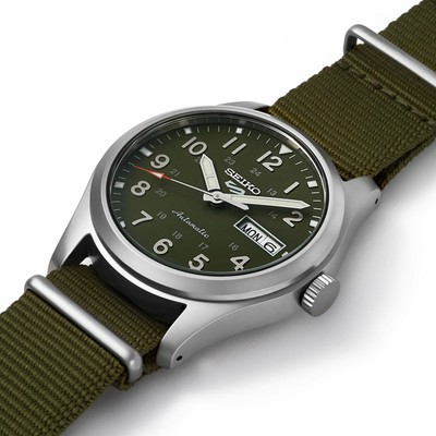 Pre-owned Seiko 5 Sports Srpg33k1 Automatic Green Dial Nylon Strap 100m Men Watch Warranty