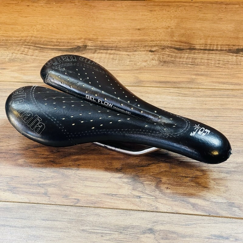 Selle Italia SLK Lady Gel Flow Saddle Black Leather Vanox