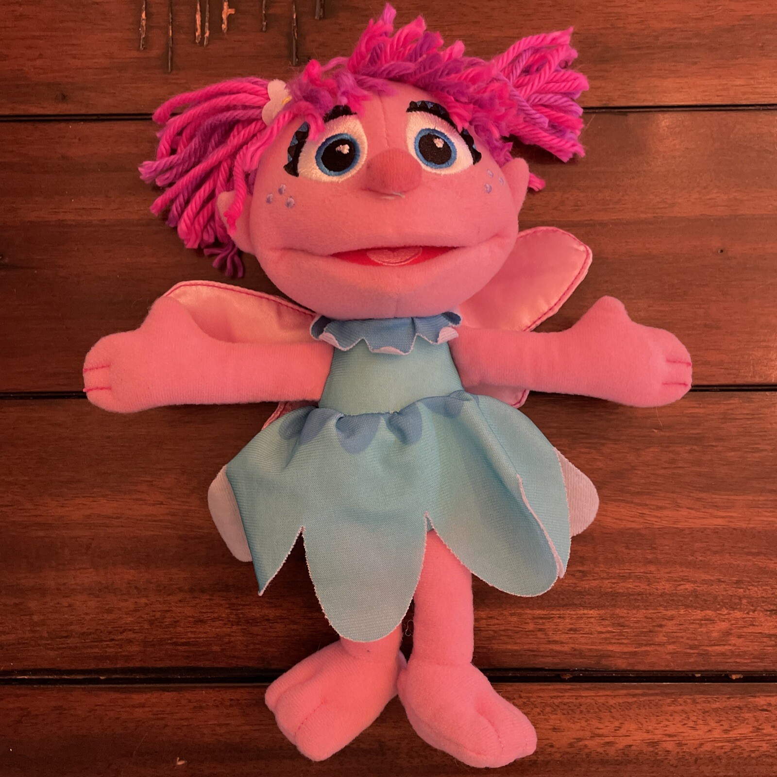 Abby Cadabby！ Sesame Street Abby Cadabby 9” Plush Toy Hasbro Stuffed Doll Fairy