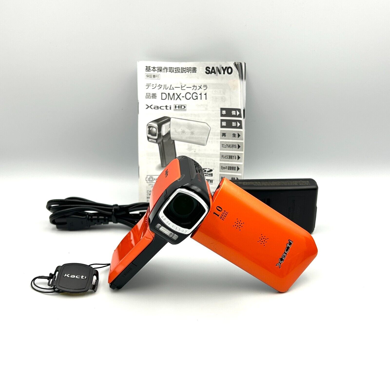 SANYO Xacti DMX-CG11 Compact Digital Camera From Japan SANYO Xacti DMX-CG11 Compact Digital Camera From Japan