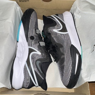 Size- 7Y Kyrie 8 GO (GS)  Black/White/Noir