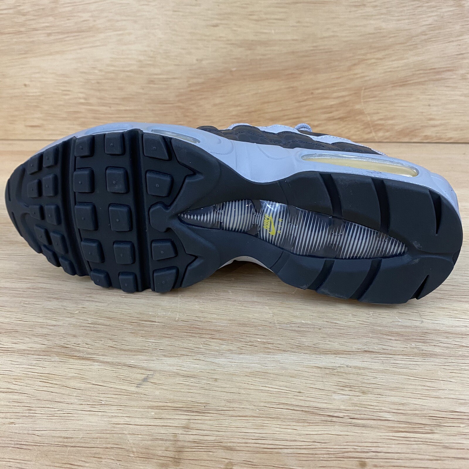 black reflective 95s