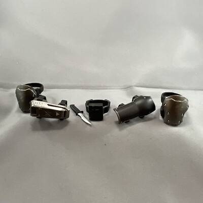 Three Zero GI Joe FireFly 1/6 - Wrist Guards and Arm Armour inc Knife