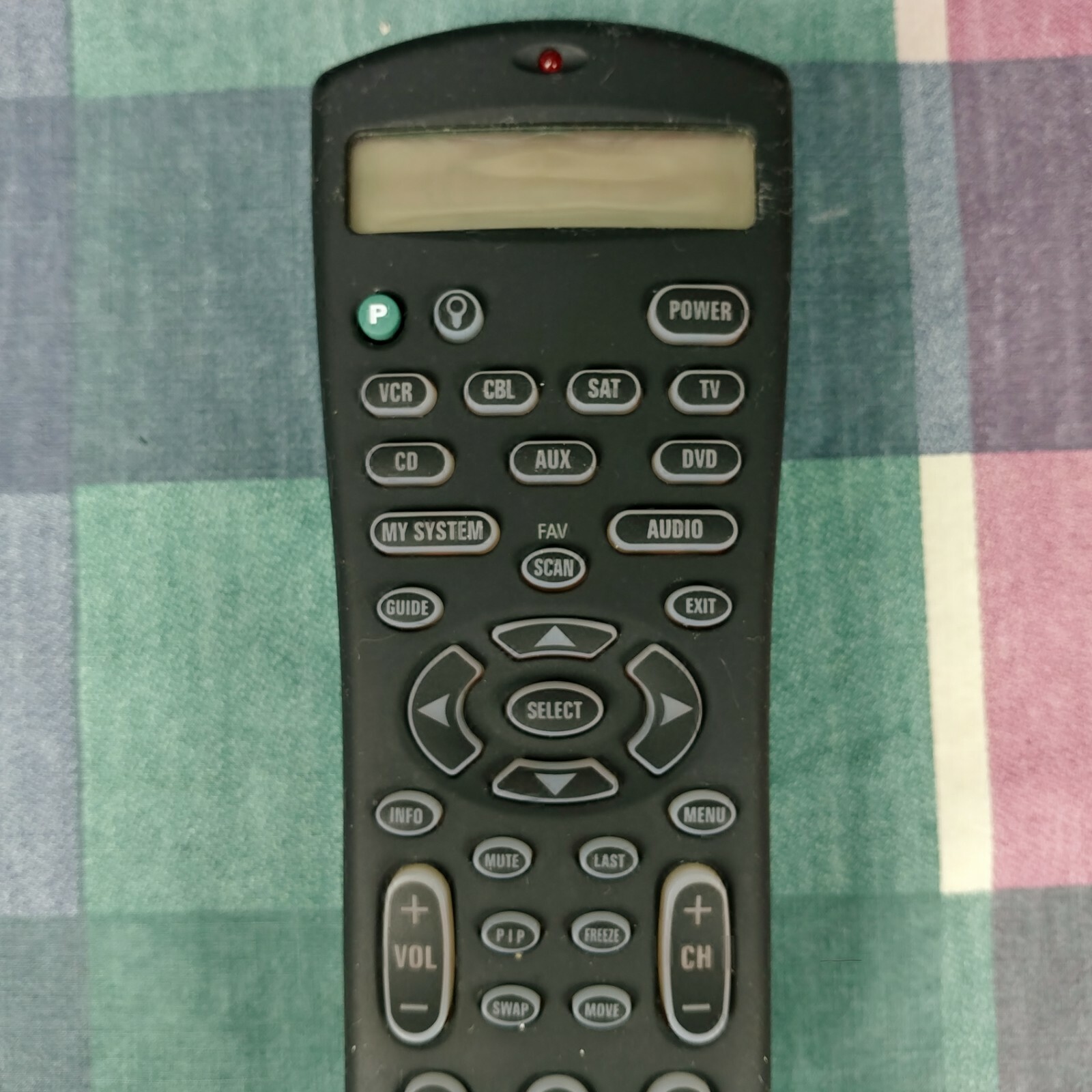 RadioShack 8 in 1 Universal Learning Remote Control No 15-2116 Radio Shack Black