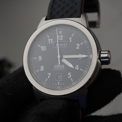 Oris BC2 day date 7534 Swiss 635 sapphire 100m 42mm -2 sec per day extra strap