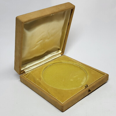 Vintage Empty Push Button DISPLAY BOX CASE for a 3 1/8 Inches MEDAL