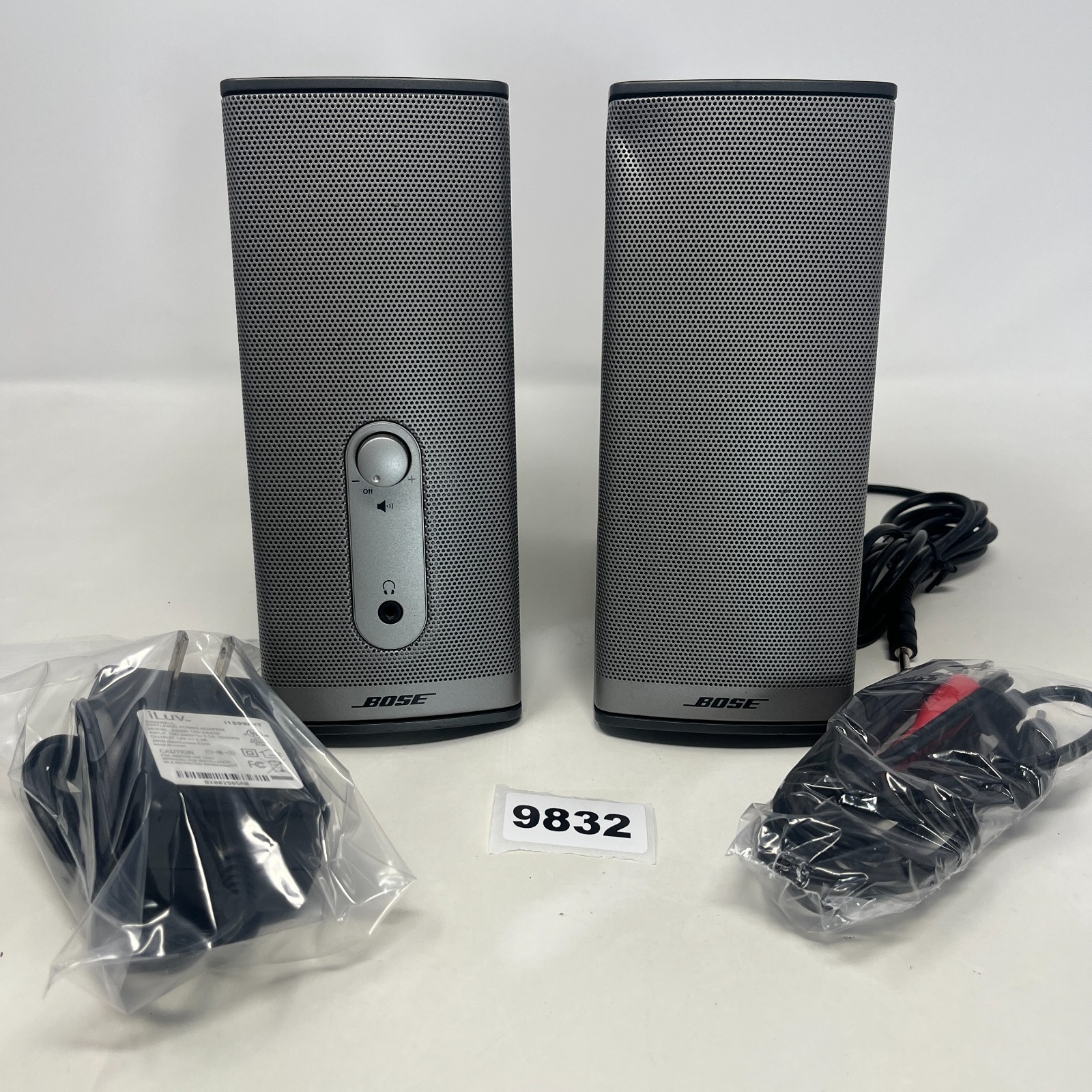 BOSE COMPANION 2 SERIESII 2006 年 Bose Companion 2 Series II Multimedia Speaker System w