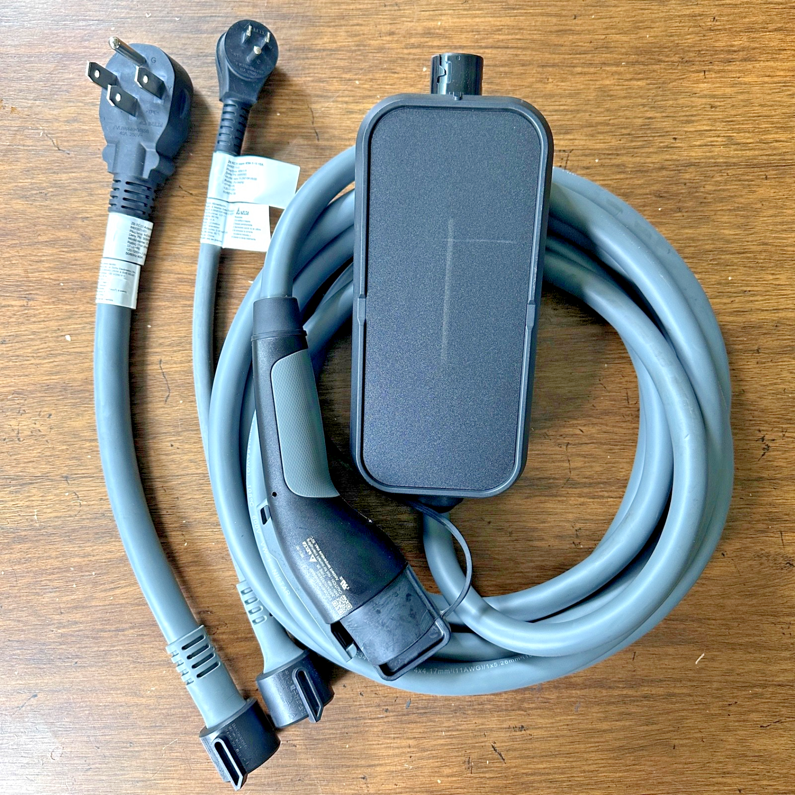 BMW EV 純正 充電ケーブル ix ix3 i4 i5 i7 i3 ix1 2021-2023 BMW iX iX3 iX1 i4 i5 i7 XM EV Charger Flexible