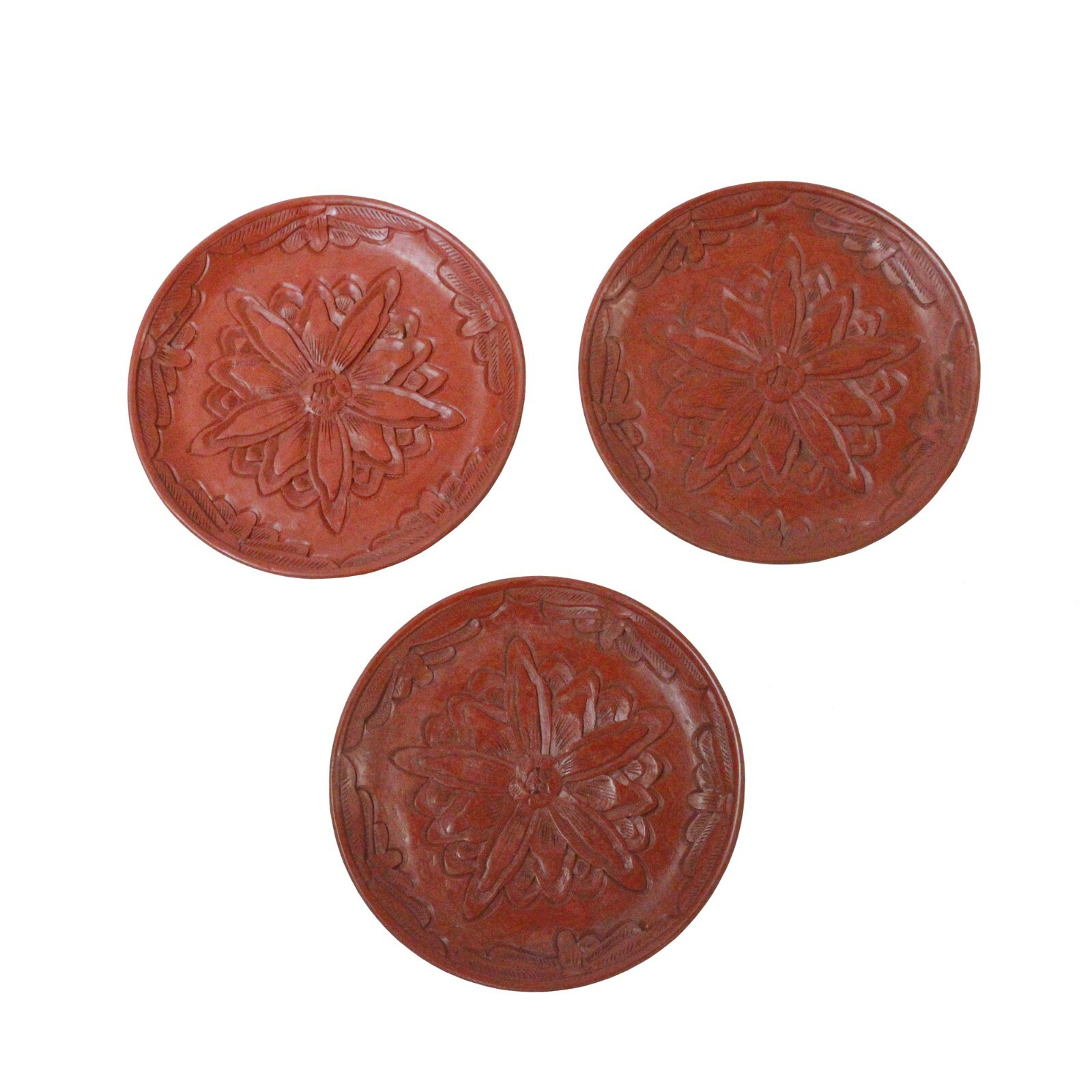 Chinese Red Resin Lacquer Round Flower Motif Plate 3 Pieces ws999S Chinese Red Resin Lacquer Round Flower Motif Plate 3 Pieces ws999S