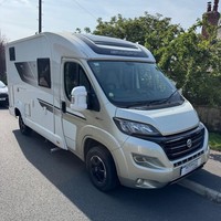 Swift Escape Champagne Compact C205 3 Berth 4 Seatbelts Fixed Bed Rear Garage