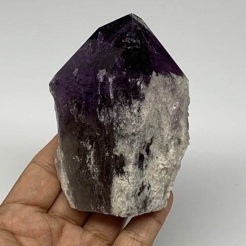 NUTSOUTDOOR BRIESTA amethyst ブリエスタ アメジスト BRIESTA amethyst 光が癒すという贅沢。 深い紫に、繊細なラメが