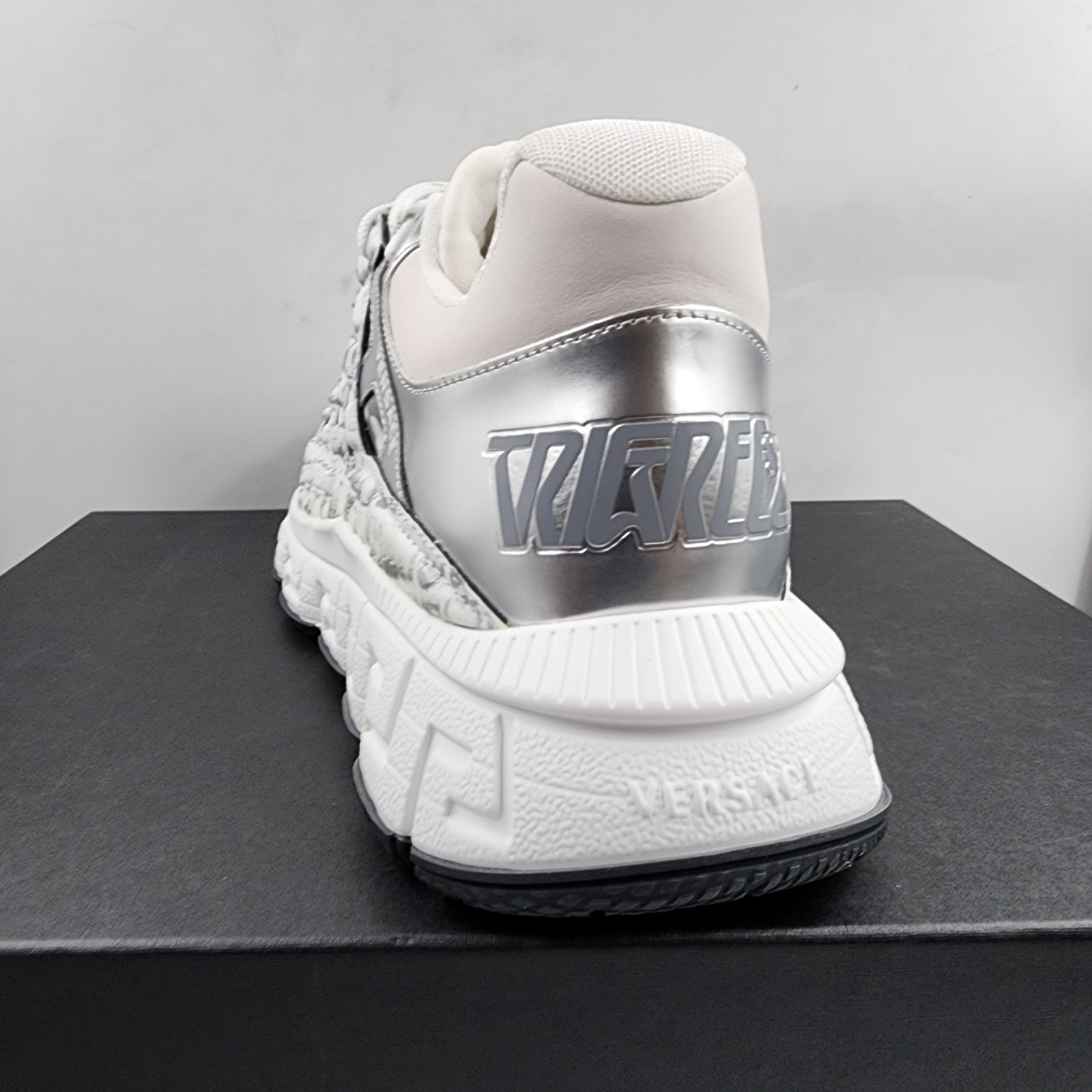 Versace Trigeca Low Top Sneakers Men's 46/13US White/Gray Mix Print Lace Up - Picture 13 of 19