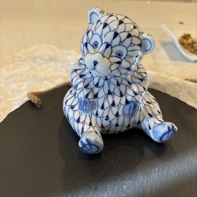 Andrea by Sadek Blue & White Herend Style Bear Fishnet Figurine EUC