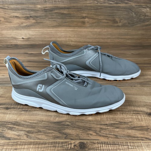 FootJoy - みぃーまん MEN'S FJプレミアシリーズ フィールドLX バイ ジョン・ブシェミ
