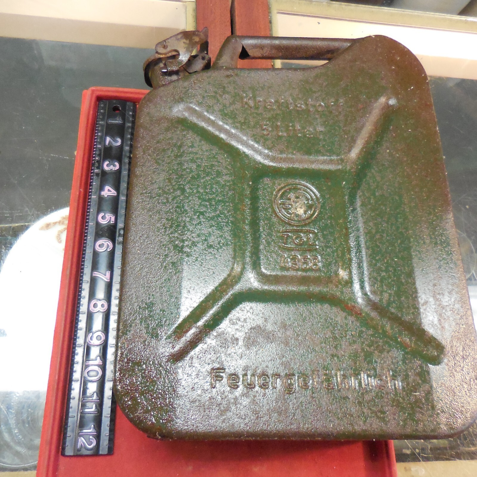 Kraftstoff 4368 ドイツ軍燃料缶 5L 物入れ ヴィンテージ $_57.JPG?set_id=880000500F