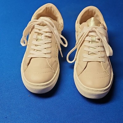 Universal Thread Women's Beige Lace Up Low Top Athletic Sneakers