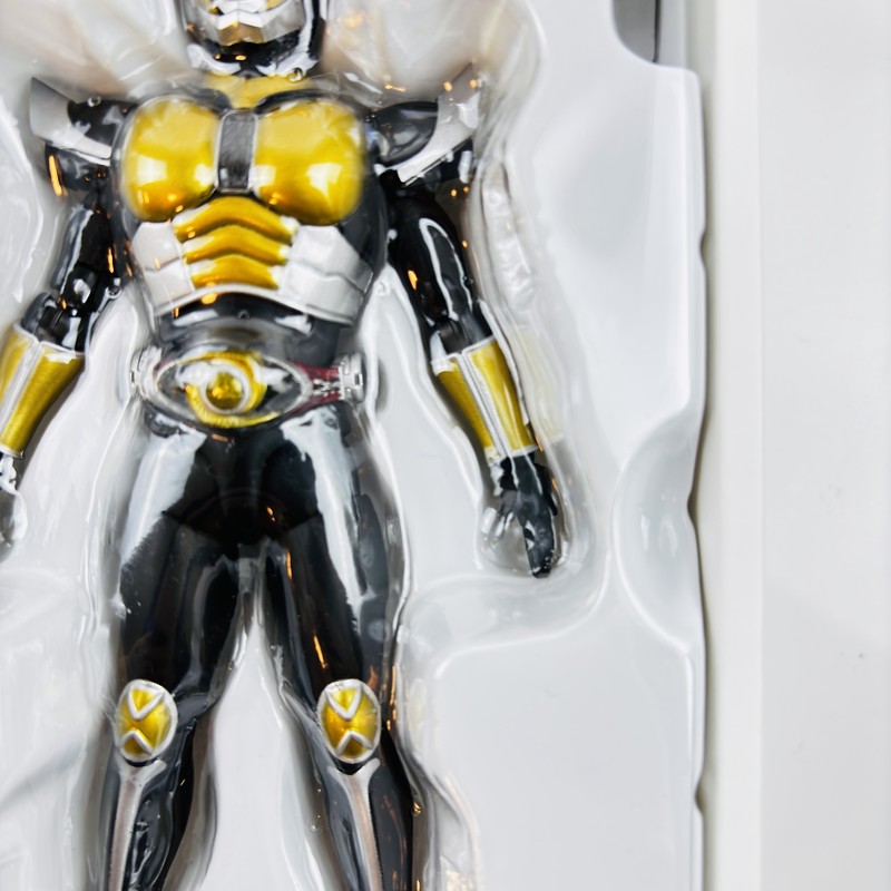 S.H.Figuarts Shinkocchou Seihou Masked Kamen Rider Agito