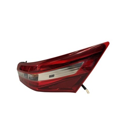 2016-2018 Toyota Avalon Right Passenger Side Taillight Quarter Panel Mounted OEM